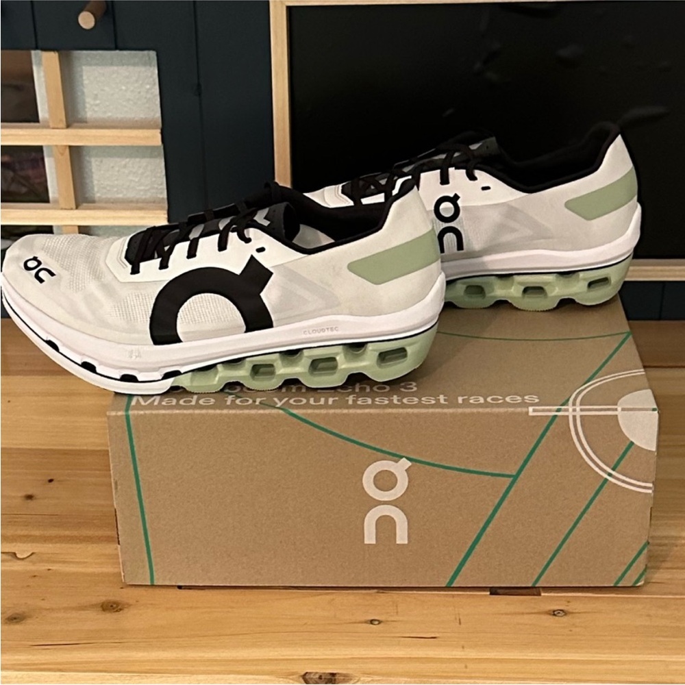 On Running “Cloudboom” shoes. Excellent condition. Size 8. Supper light weight